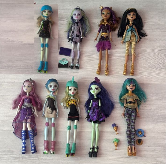 Кукли Monster High/ Монстър Хай + СТОЙКИ ЗА КУКЛИ