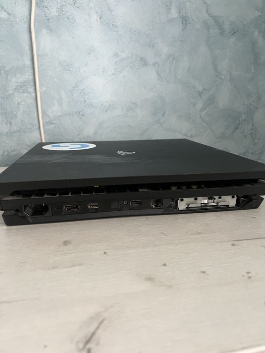 Playstation 4 PRO 1TB + tastatura MARVO