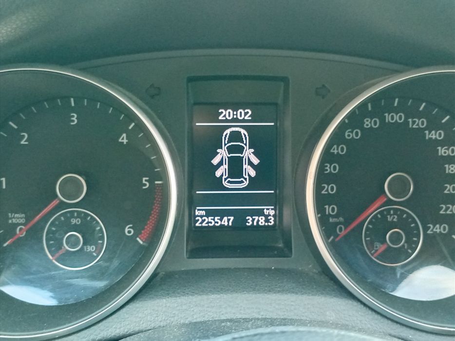 VOLKSWAGEN Golf 2012 — imagine 4