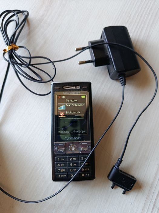 Телефон Sony Ericsson k800i