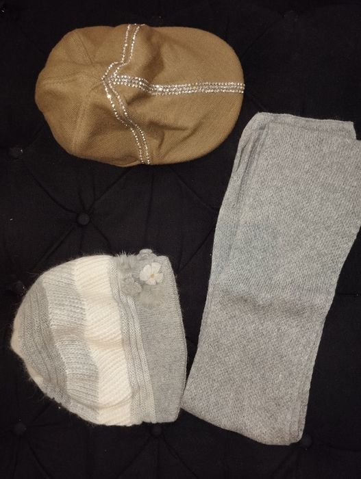 шапки отдам почти даром