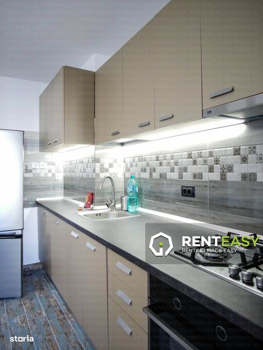Apartament decomandat cu 3 camere in zona Hala Centrala - Centru