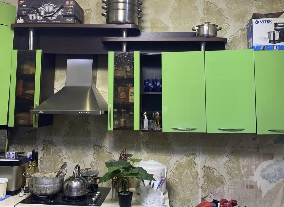 Продам кухонный гарнитур без техники