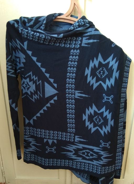 Продам женскую кофту