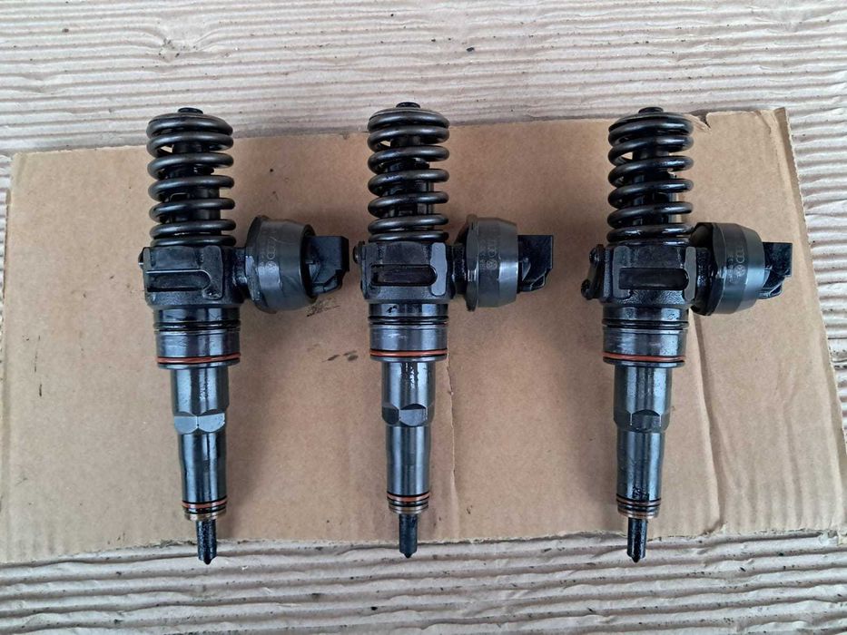 Skoda Fabia 2, Vw Polo, set injectoare motor 1,4 diesel cod BNM