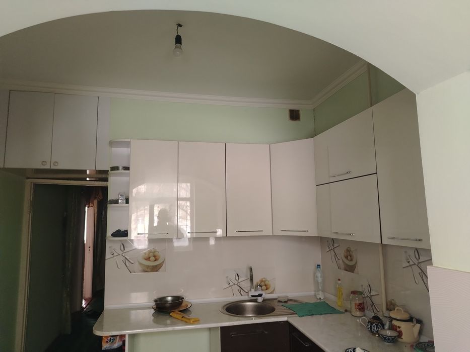 Uy sotiladi 4xonali Nukus 23mikrayon 1/16 hamma sharoit bor