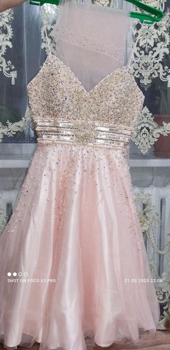 Продам платье ручной работы