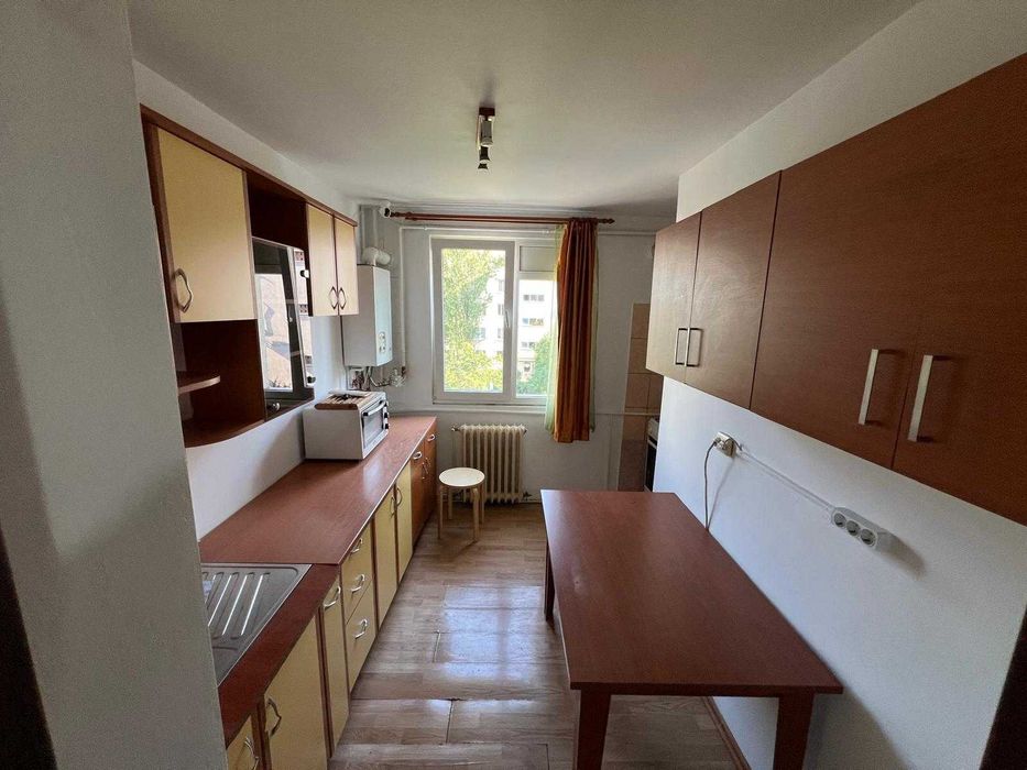 3 Camere/Decomandat/Titan/Centrala