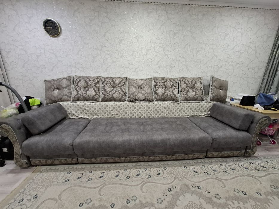 Продам диван 3.8