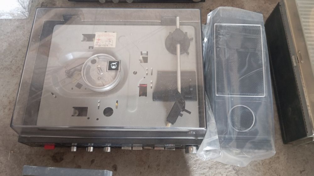 Radiopryomnik usilitel va radiolalar bor