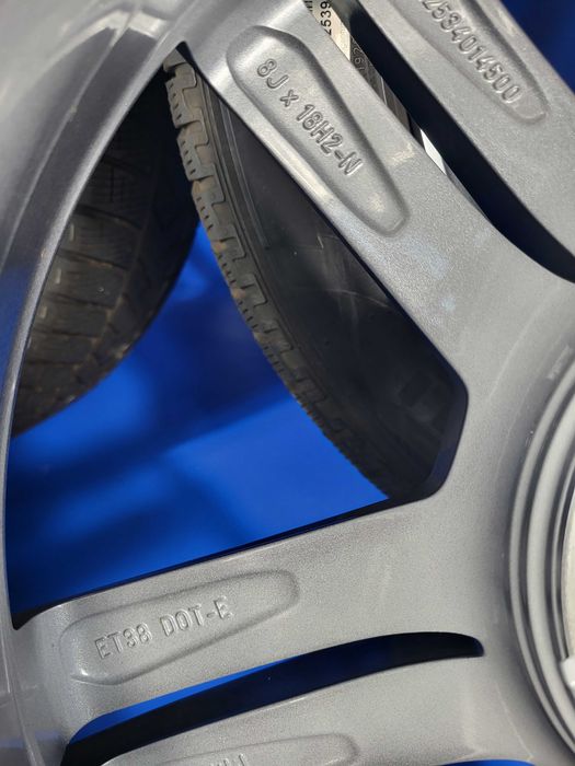 Vand jante/roti R18 pt Audi Q5 - anvelope 235 60 18 m+s foarte bune