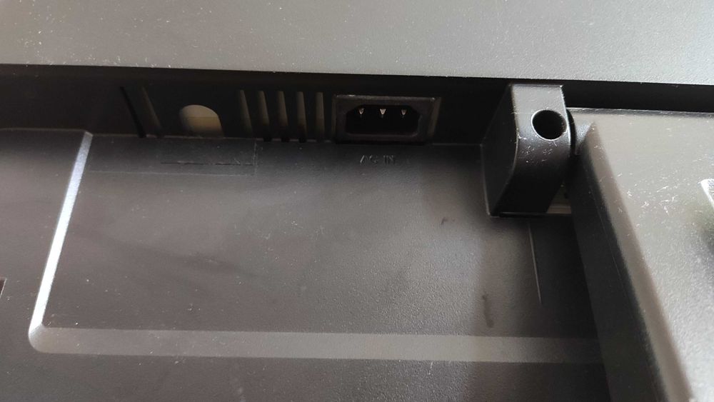 Монитор ASUS 22 VW225N