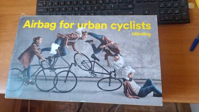 Hovding air bag for cyclists