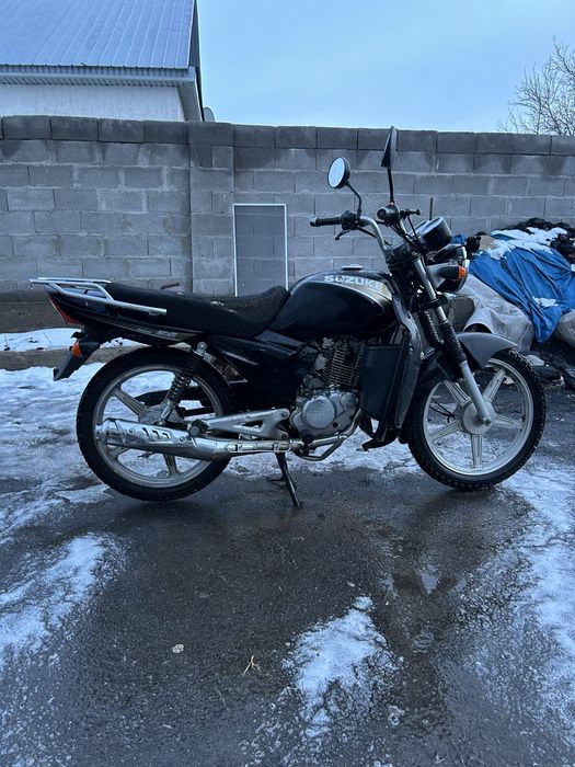 Мотоцикл suzuki 125 куб