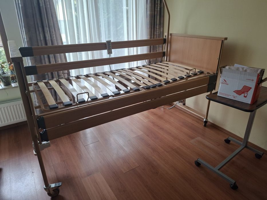 Pat spital, saltea, saltea escare,  masă