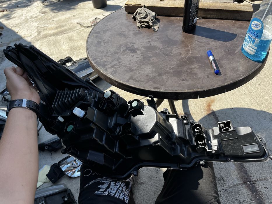 Ляв фар Toyota COROLLA 2024