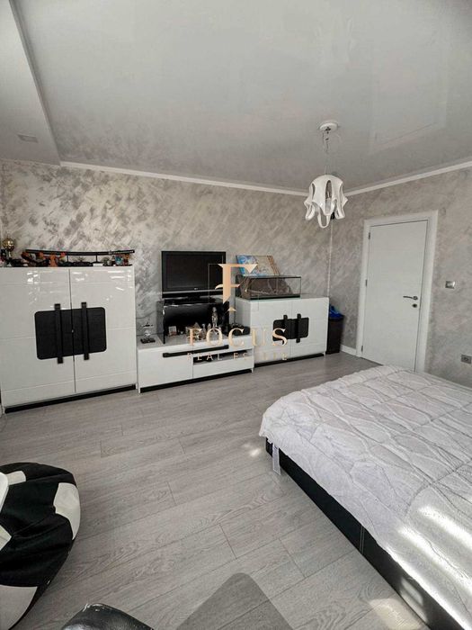 Продава се Четиристаен апартамент в Пловдив, Остромила - 179 кв.м за 1872 €/кв.м - Снимка #3