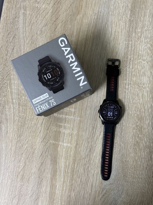 Garmin Fenix 7S Sapphire solar
