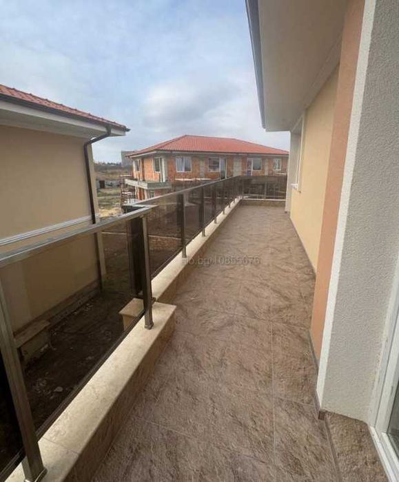 Предлагаме еднофамилни къщи в град Поморие