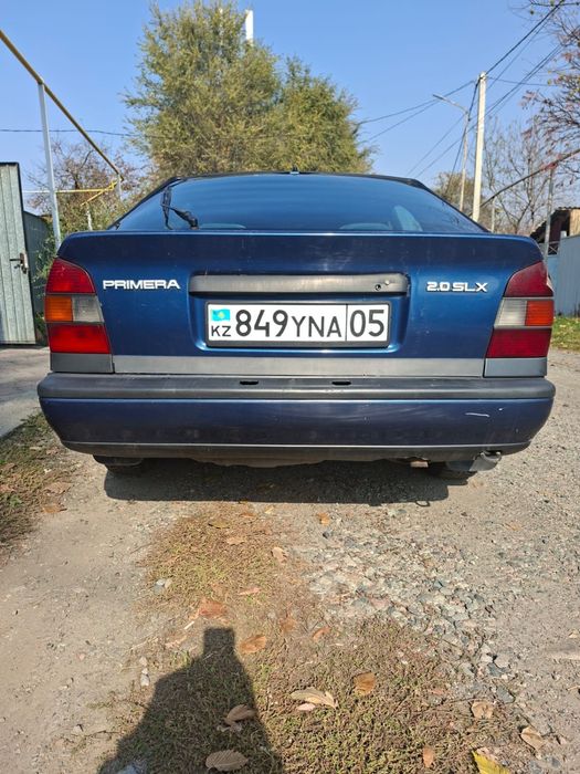 Продам машину Nissan