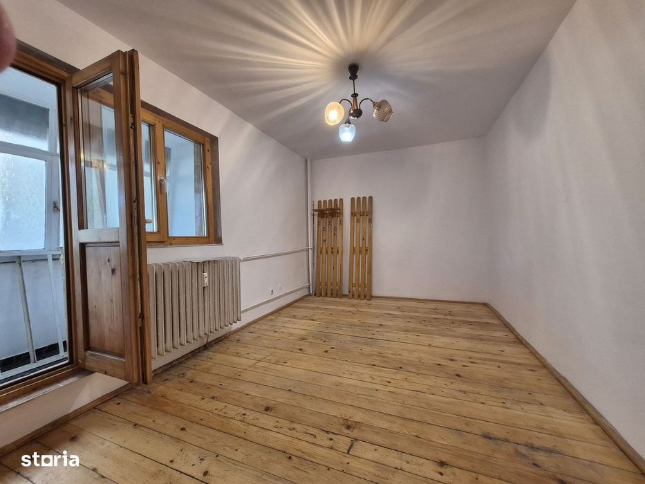 3 Camere Decomandat - Zona Pacurari Esplanada Mimoza - orientare dubla
