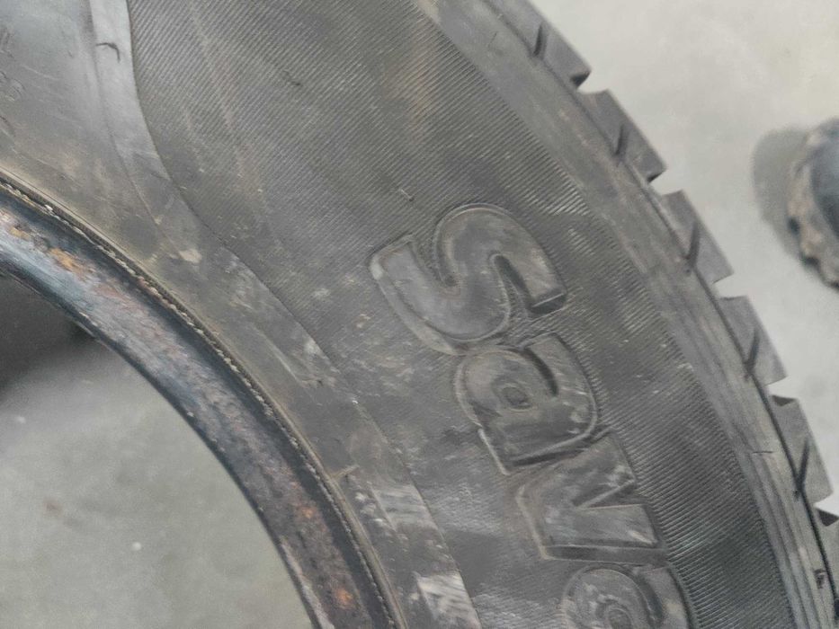 4бр.зимни гуми 225/75/16C Sava