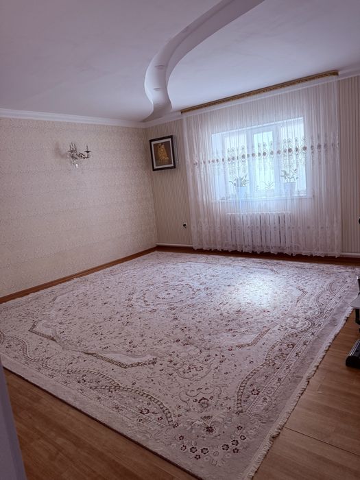 Жер үй сатылады.