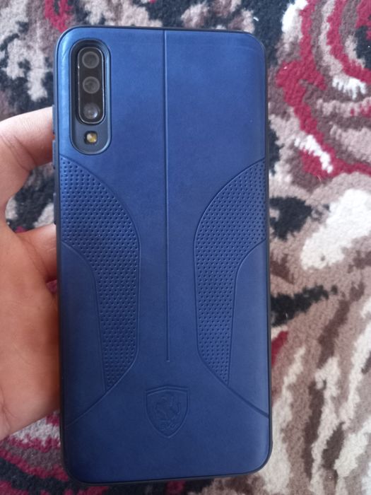 Samsung a70 xotirasi 128 2ta simda ishlaydi aybi taji singan narxi1. 2
