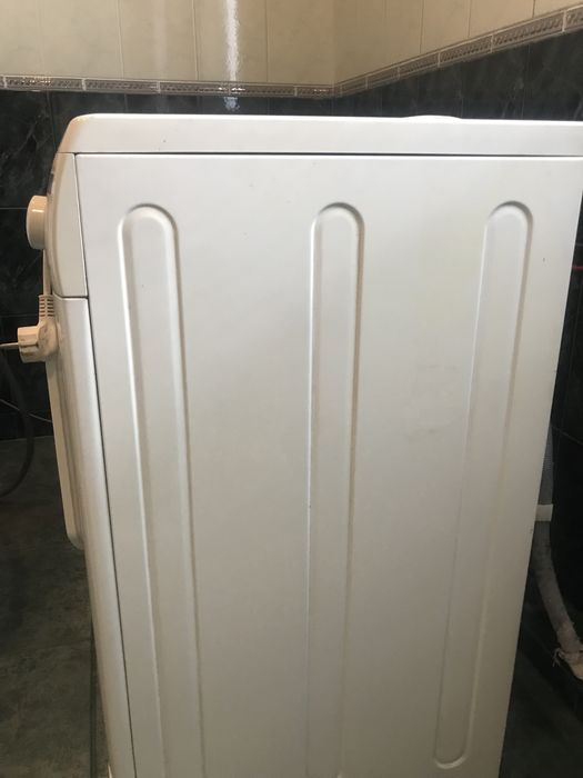 Стиральная машина Ariston