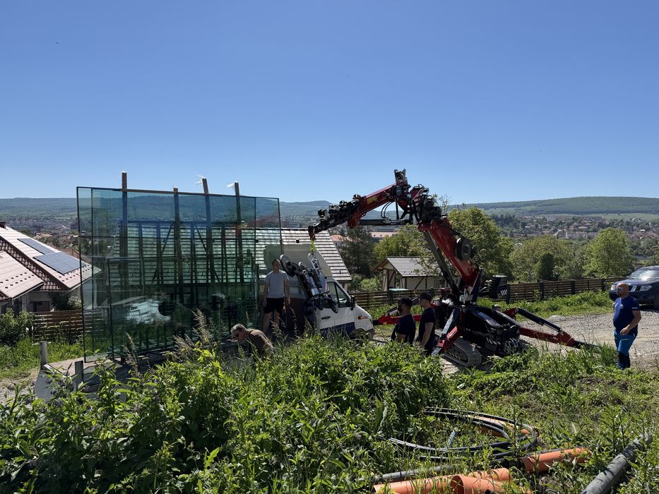 Închiriem utilaje Spider Crane Hoeflon C30e și C6e - macara
