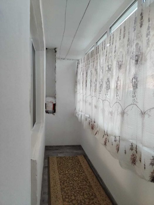 продам квартиру 3 х комнатная (центр)