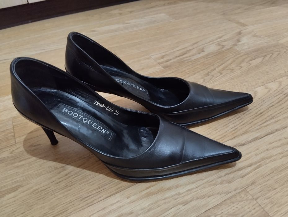 продам женские туфли