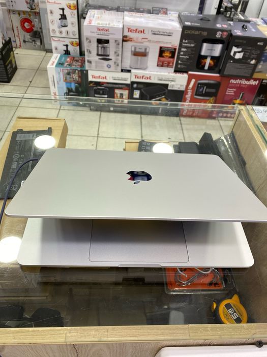 Macbook Air M2 16/512 ssd 13.6 RETINA batare 90-100% гачам бор! 5-10