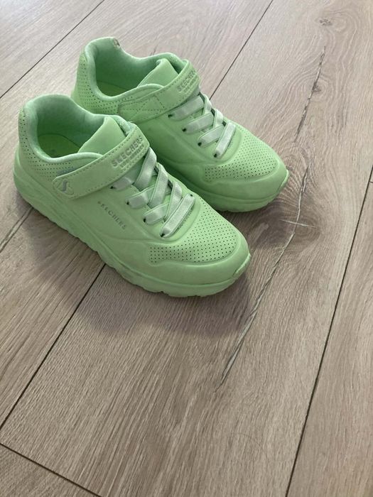 Adidași mărimea 31