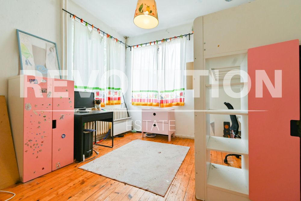 Продава се Тристаен апартамент в София, Център - 82 кв.м за 2869 €/кв.м - Снимка #6