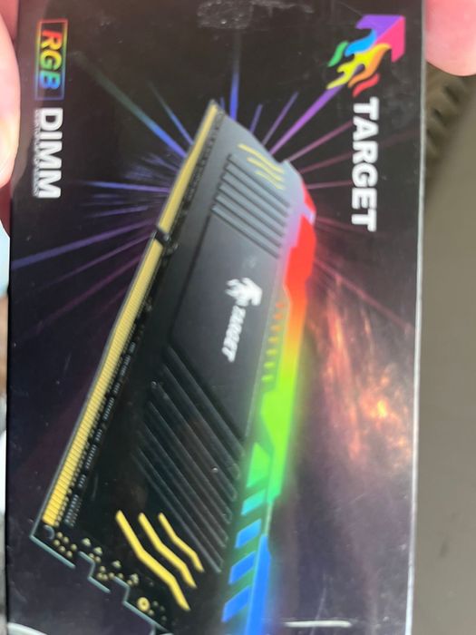 Продается оперативный память  3шт