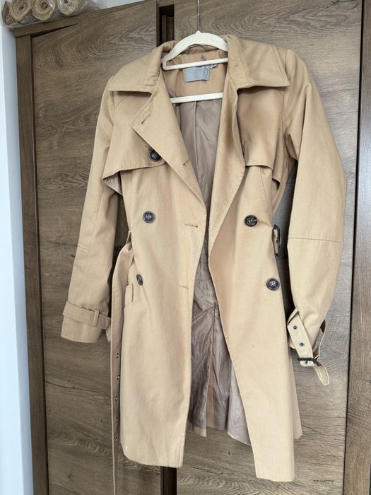 Бежово сако/ палто от ASOS 36 размер