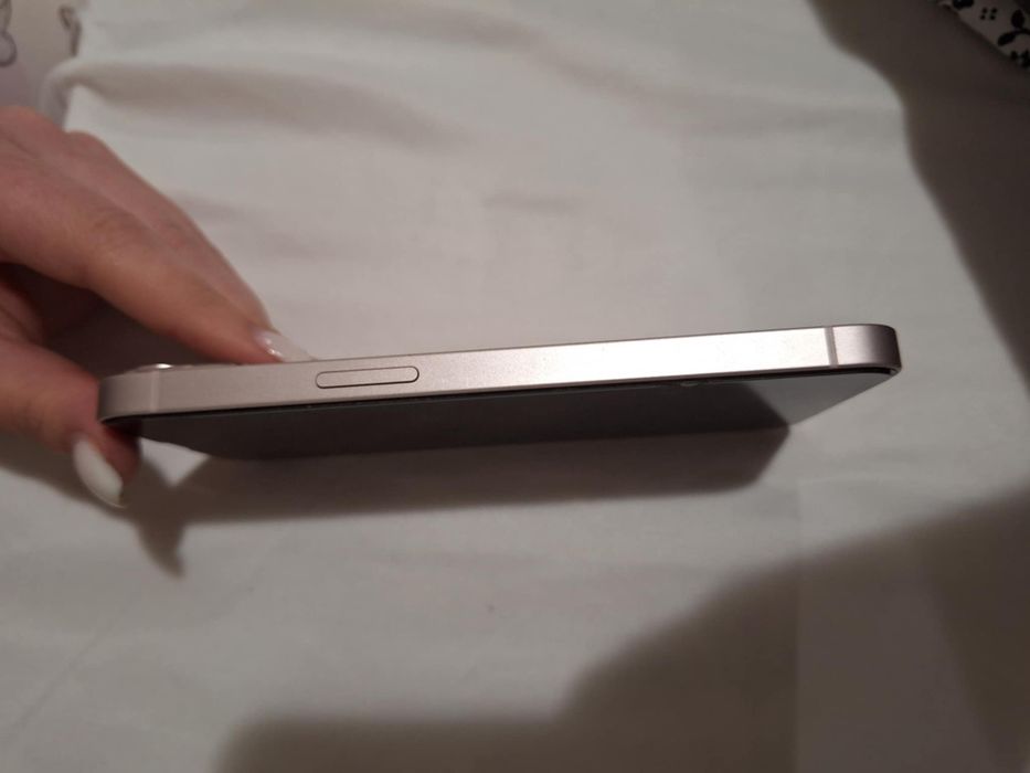 iPhone 13 - 128 GB , розов