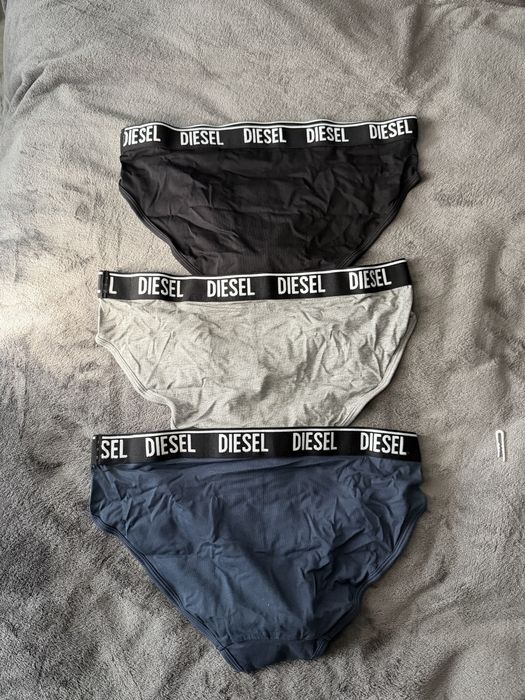 Diesel Umbr set 3 chiloti negru-gri-bleumarin marimea XL noi originali