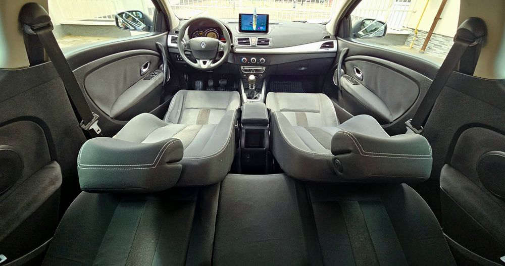 Renault Megane 3 1.9 Diesel [ Navigatie , Akte la Zi ]