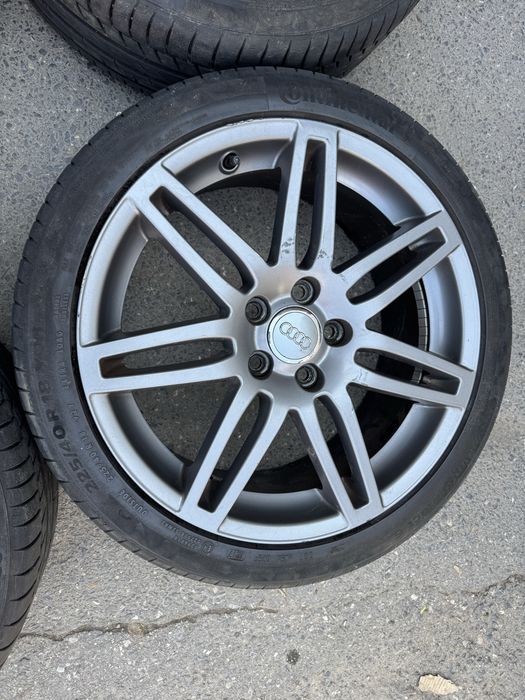 Оригинални Джанти 18" Audi 5х112 с летни гуми 225 40 18 et54