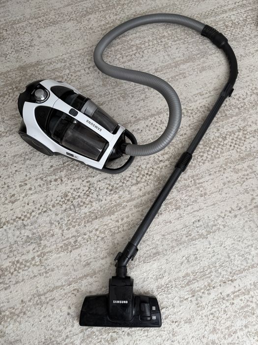 Пылесос Samsung 2200w