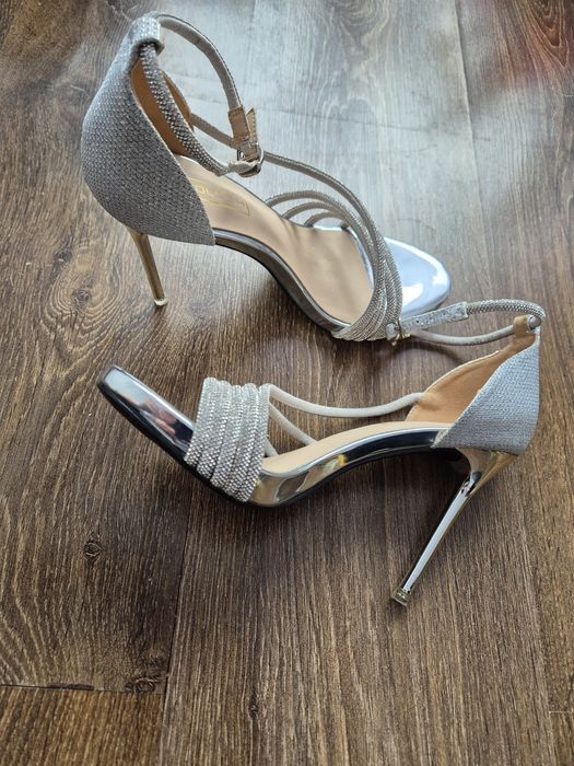 Sandale argintii