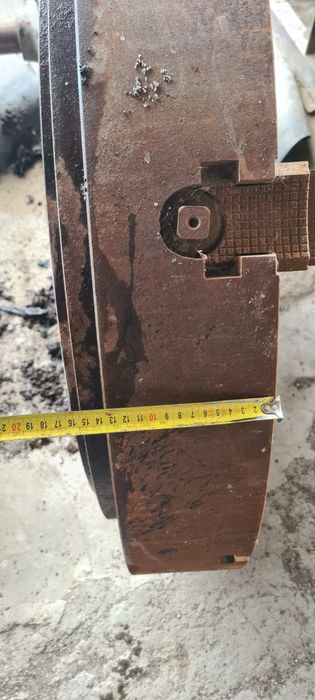 Патрон для токарнова станка