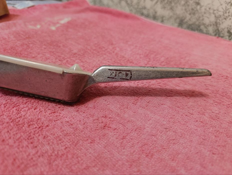 Рыбочистка , авто - переноска , ремень для правки бритв СССР