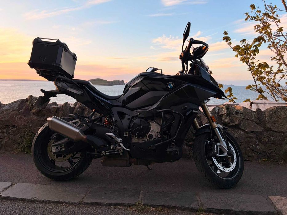 BMW S1000XR 2024, Triple Black, Garanție + 3 cutii (moto disponibilă doar între 25 iulie -05 august)