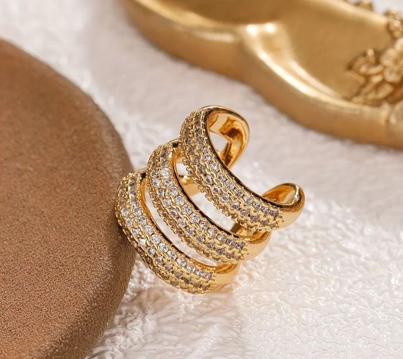 Дамски обеци за хрущял