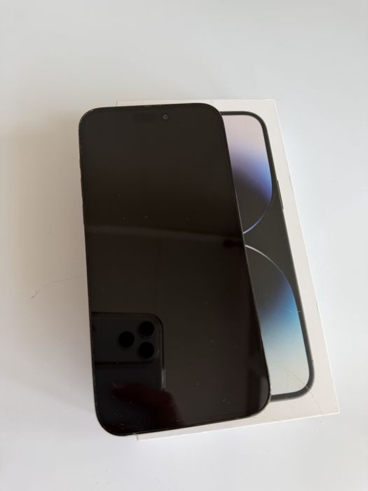 Продается айфон 14про макс очень в хорошем цвете