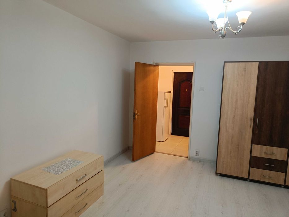 Garsoniera de inchiriat Costin Georgian