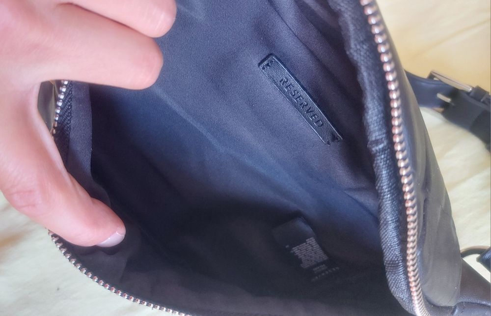 Чанта за кръст Reserved